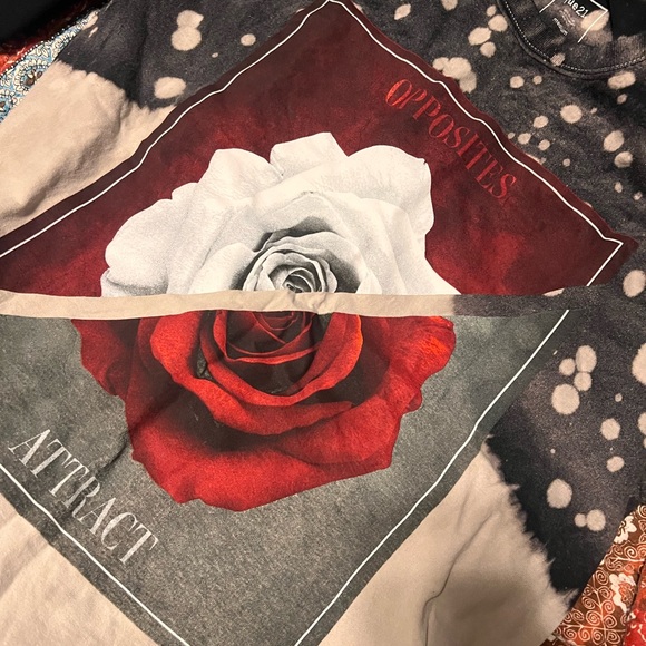 men’s tee - Picture 3 of 4